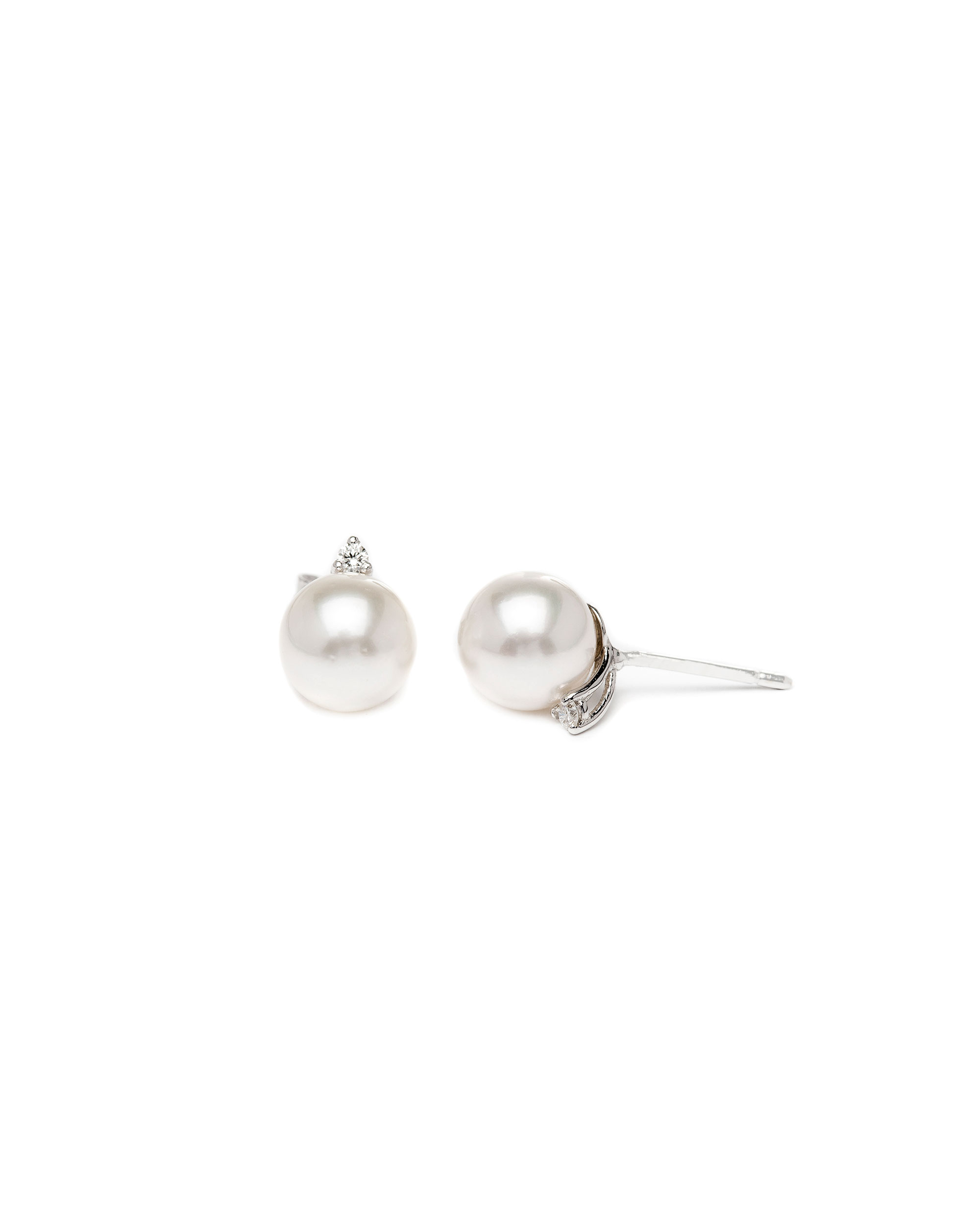 7.0 mm TRUE AAA Black Dark Black Freshwater Round Pearl Stud Earrings |  American Pearl
